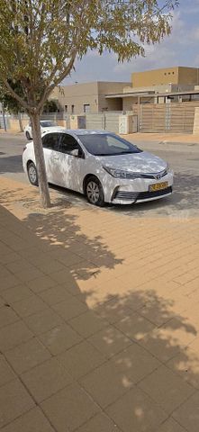 מודעת רכב טויוטה קורולה