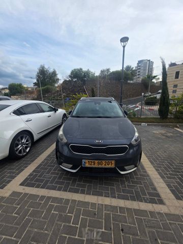 קיה נירו
