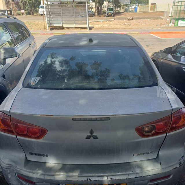 מודעת רכב מיצובישי לנסר