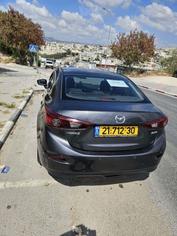 מאזדה 3