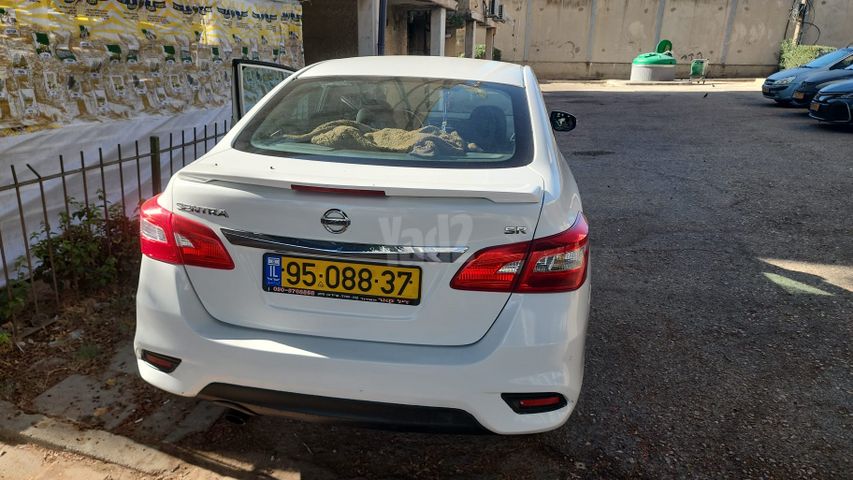 ניסאן סנטרה