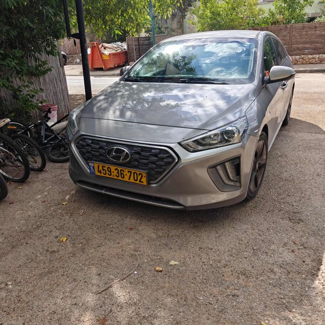 יונדאי איוניק
