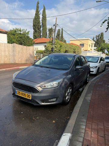 פורד פוקוס