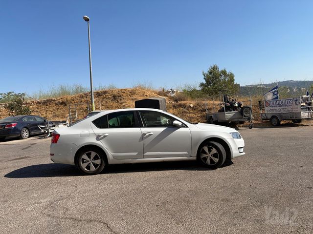 סקודה אוקטביה