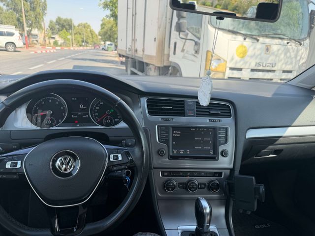 פולקסווגן גולף