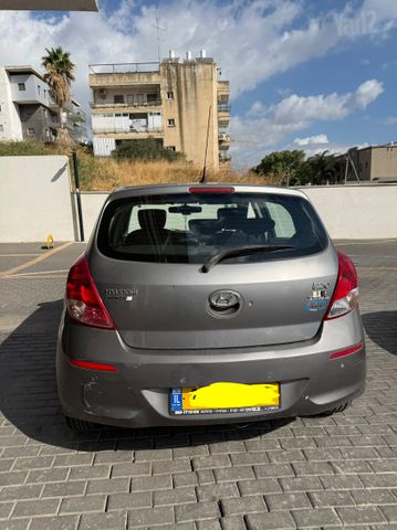 יונדאי i20