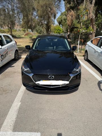 מודעת רכב מאזדה 2