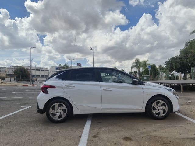 יונדאי i20