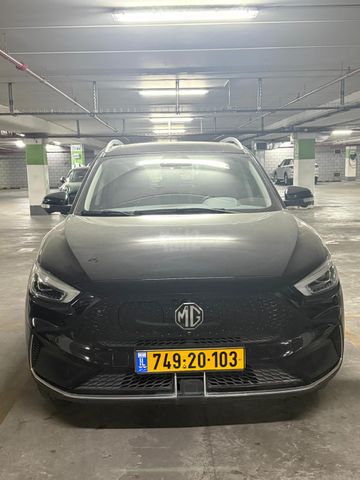 אם ג'י ZS