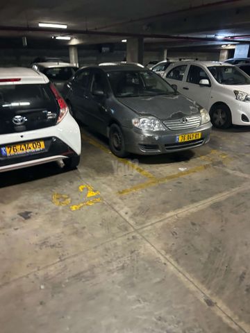 מודעת רכב טויוטה קורולה