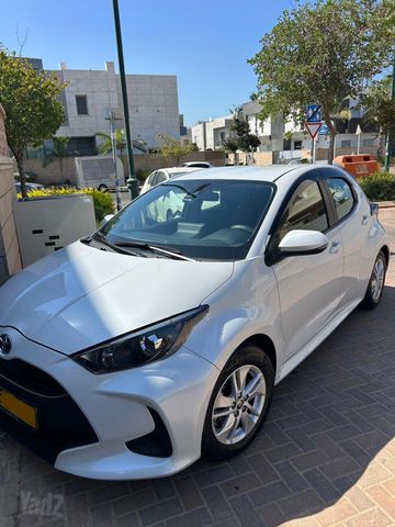 טויוטה יאריס