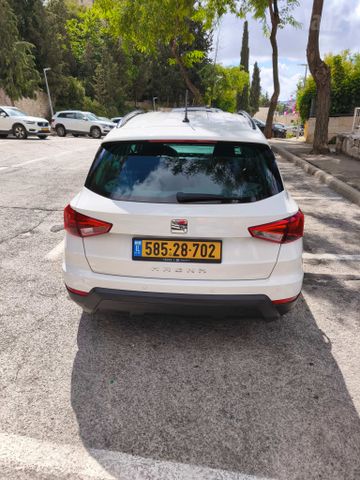 סיאט ארונה