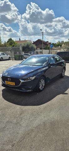 מודעת רכב מאזדה 3