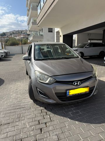 מודעת רכב יונדאי i20