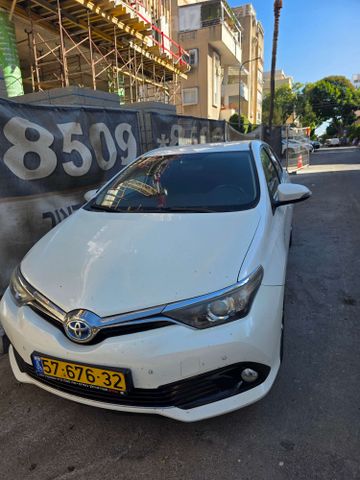 מודעת רכב טויוטה אוריס