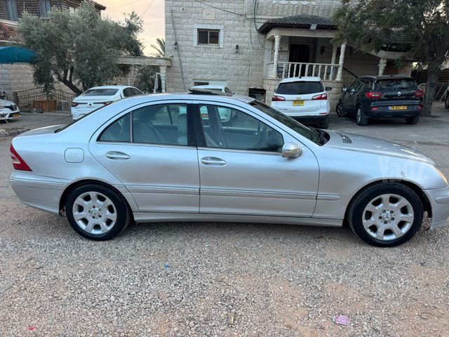 מרצדס-בנץ C-class