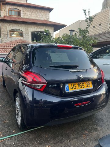 פיג'ו 208