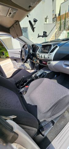 מיצובישי טרייטון / L200