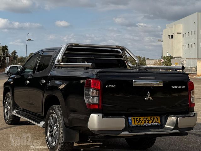 מיצובישי טרייטון / L200