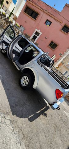 מיצובישי טרייטון / L200