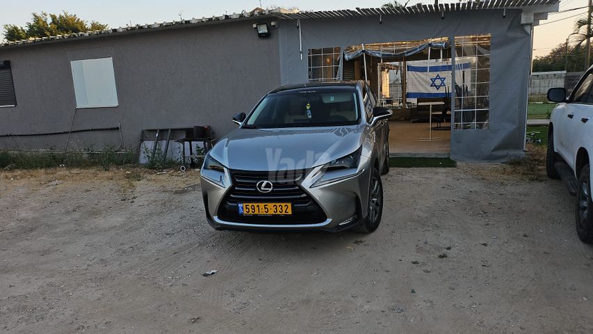 מודעת רכב לקסוס NX