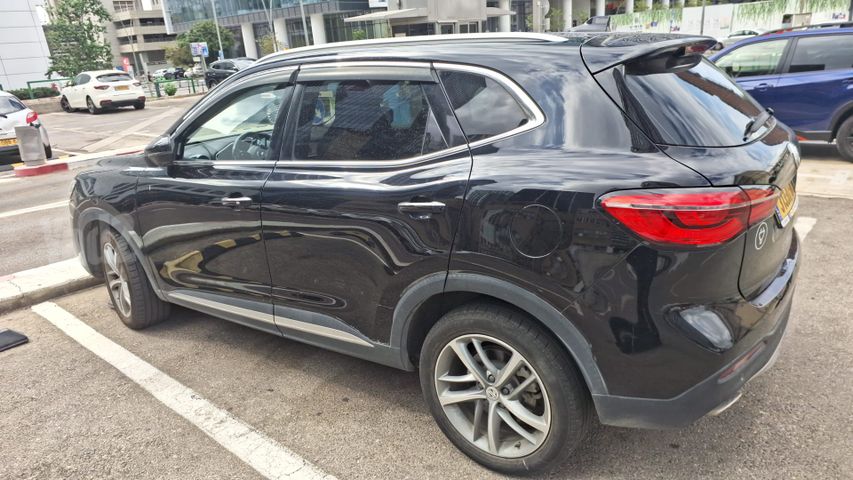 אם ג'י EHS PHEV