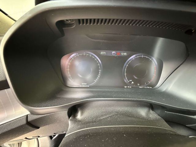 וולוו XC40