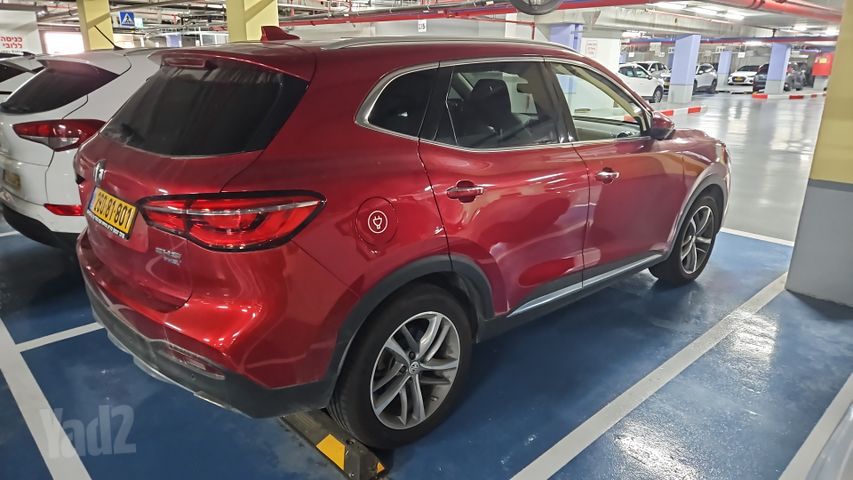 מודעת רכב אם ג'י EHS PHEV