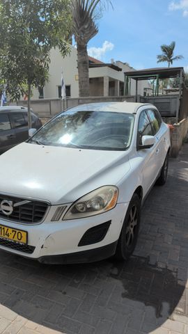 מודעת רכב וולוו XC60