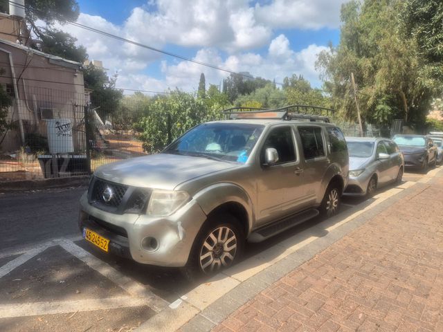 מודעת רכב ניסאן פאת'פיינדר