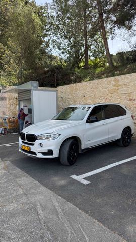 ב מ וו X5