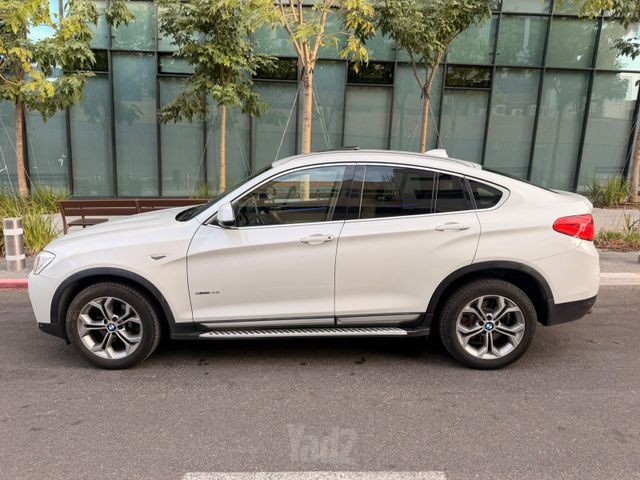 ב מ וו X4