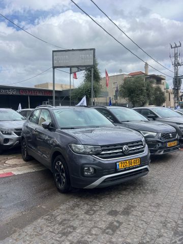 מודעת רכב פולקסווגן T-קרוס