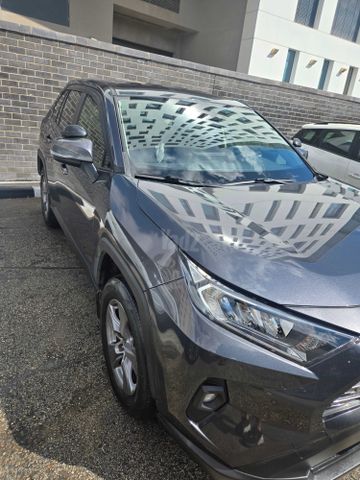 טויוטה RAV4