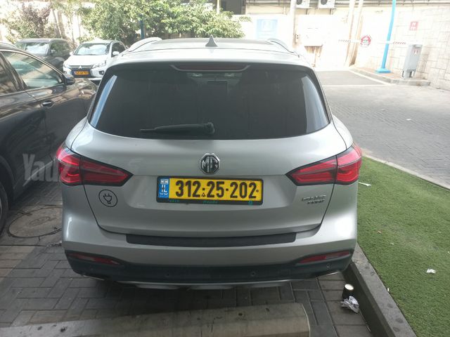 אם ג'י EHS PHEV