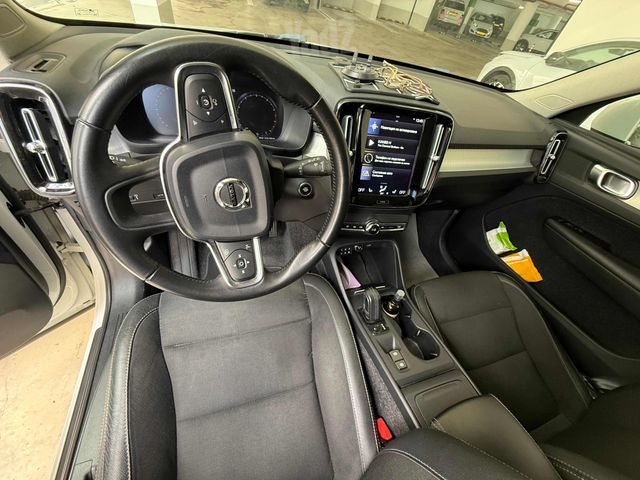 וולוו XC40