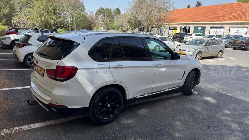 ב מ וו X5