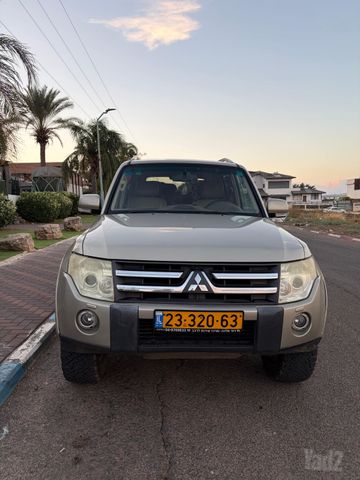 מיצובישי פג'רו