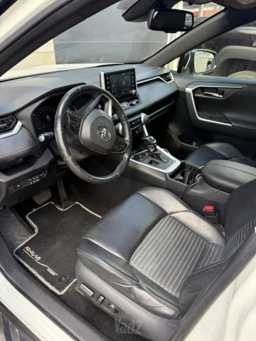 טויוטה RAV4