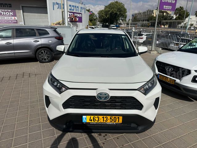 טויוטה RAV4