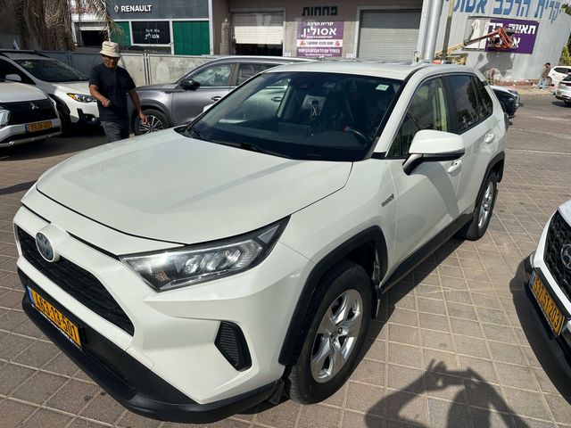 מודעת רכב טויוטה RAV4