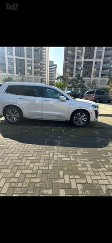 קאדילק XT6
