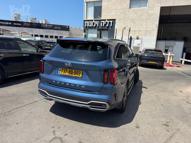 קיה סורנטו