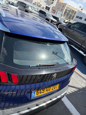 פיג'ו 3008