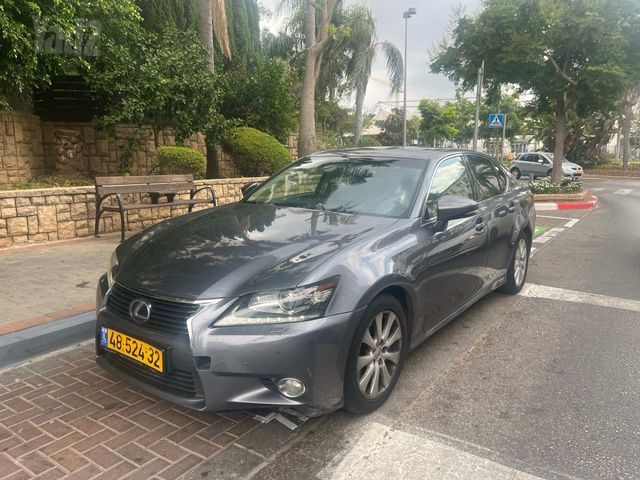 לקסוס GS