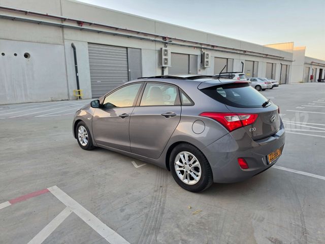 יונדאי i30