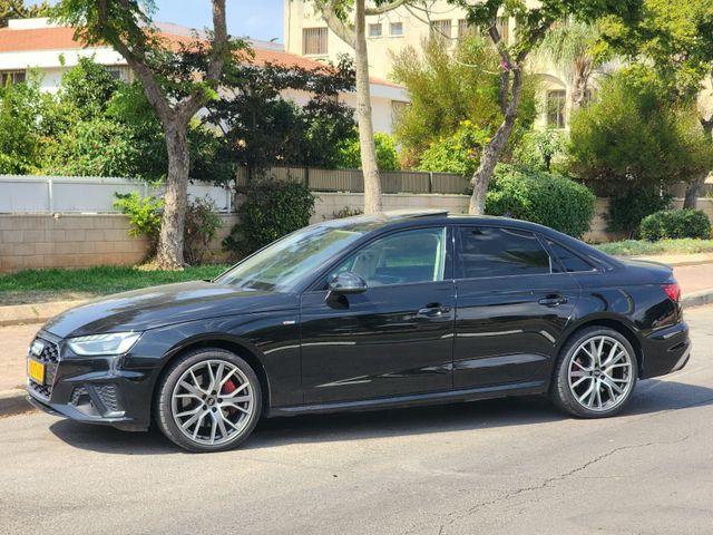 אאודי A4