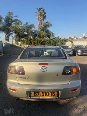 מאזדה 3