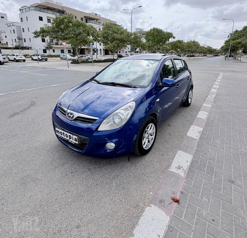 מודעת רכב יונדאי i20