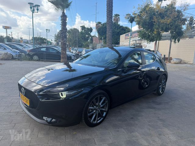 מודעת רכב מאזדה 3